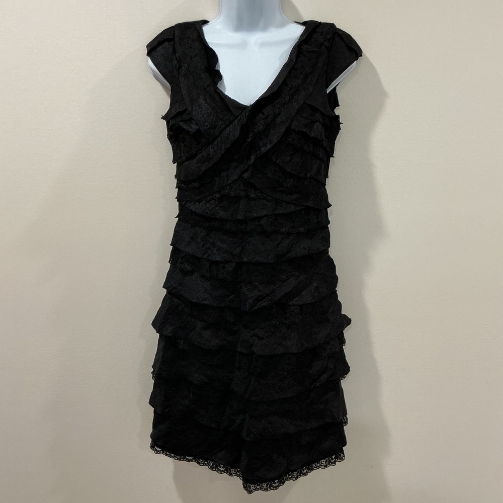 Scarlett Nite Womens Black Tiered Lace Trim Cocktail Dress V-Neck Size 6